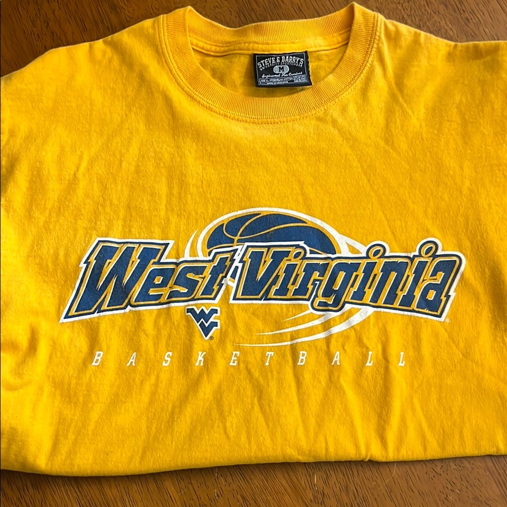 Steve & Barry's Yellow Short Sleeve Tee